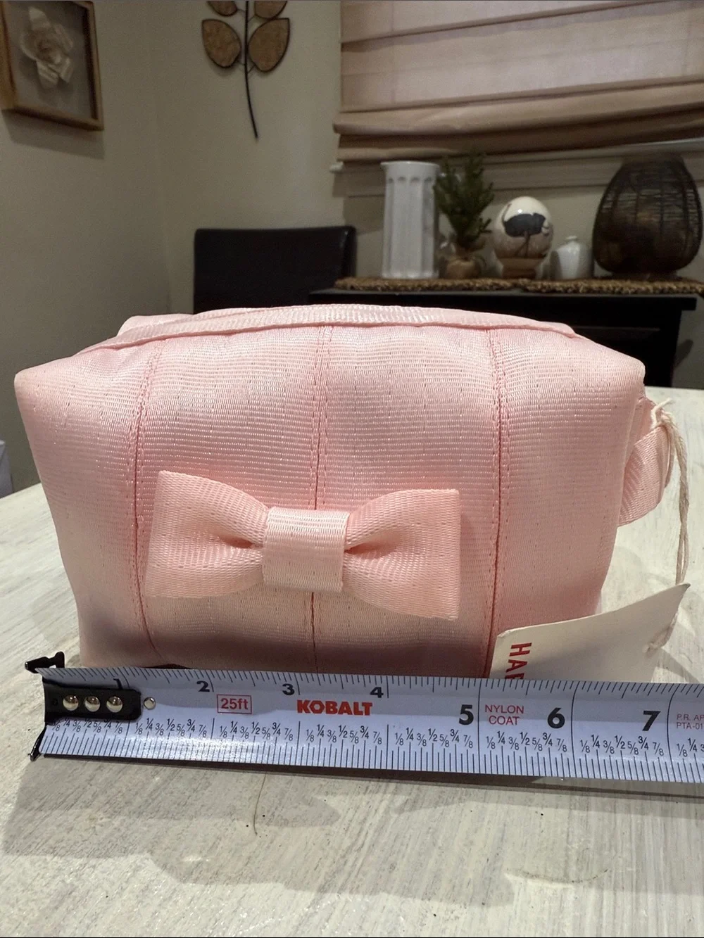 Harvey’s Seatbelt Elegant Pink Bow Cosmetic Bag